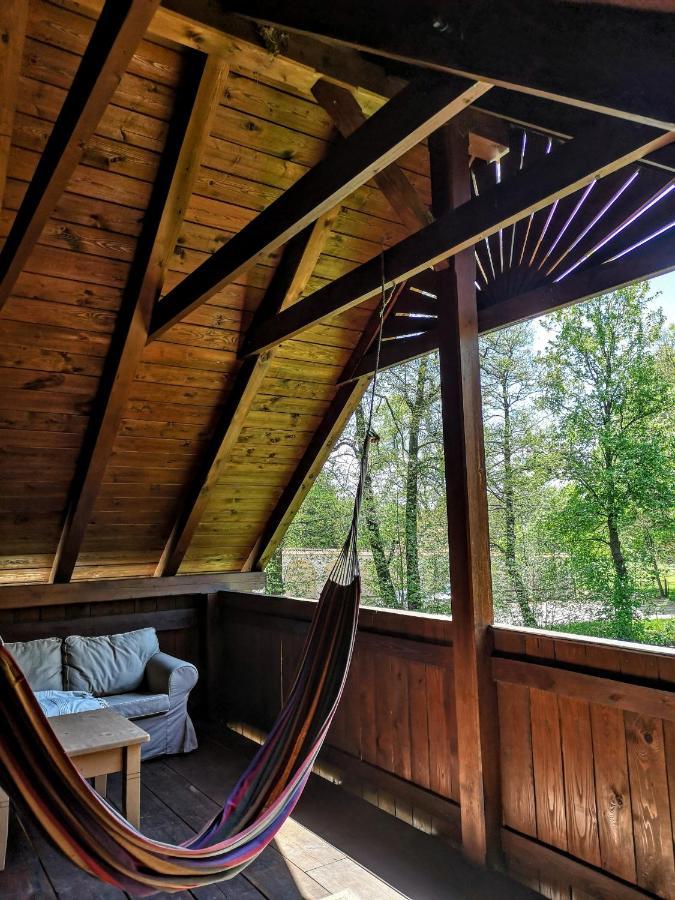 Apartmany Cerveny Dvur Chvalsiny Luaran gambar