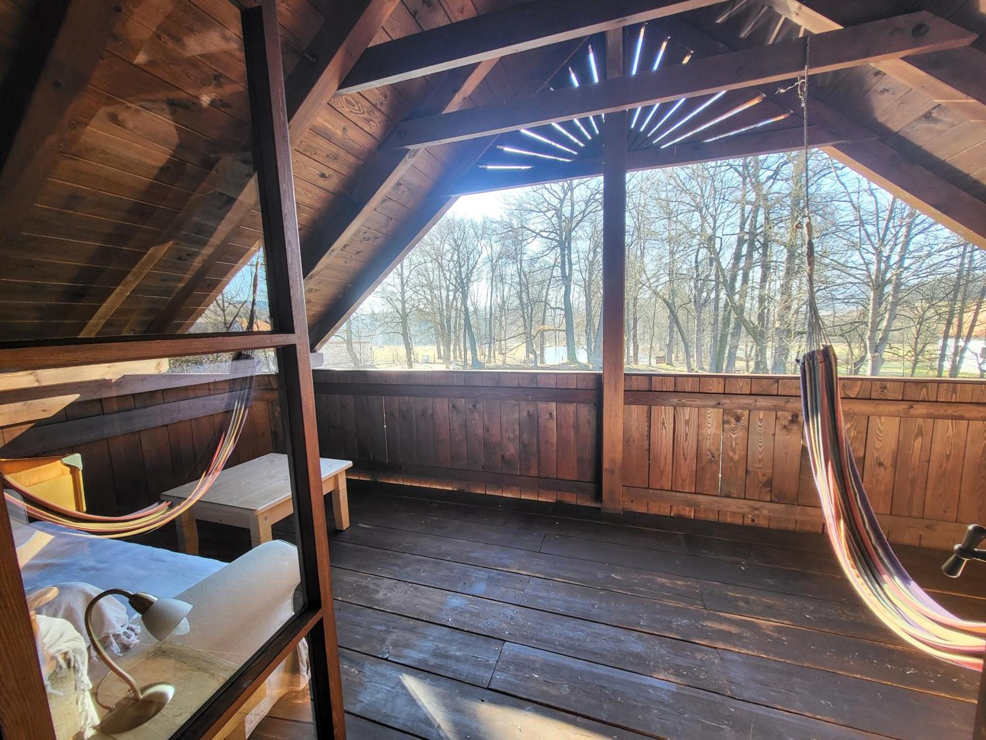 Apartmany Cerveny Dvur Chvalsiny Luaran gambar